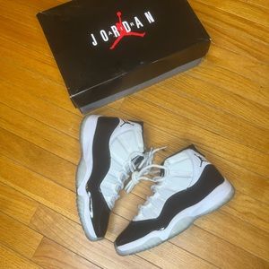 Jordan 11 retro concord 2018 size 8 mens